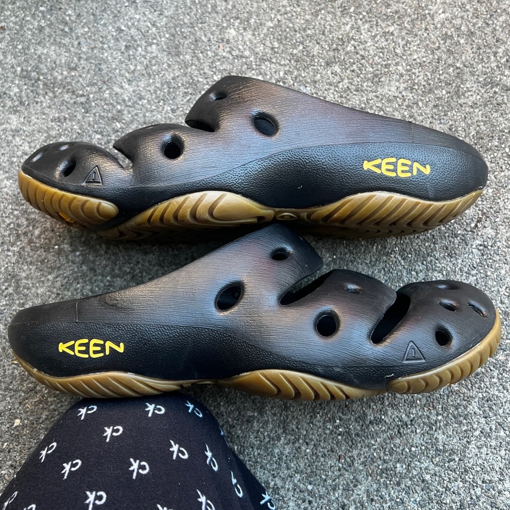 KEEN YOGUI MEN SHOES SANDALS Slip On Clogs RUBBER - Picture 14 of 16